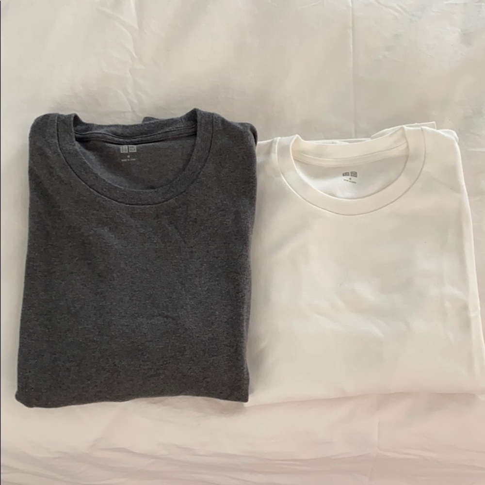 Uniqlo long sleeve tees - M